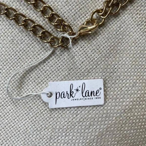 Park Lane Festive necklace - Picture 4 of 5